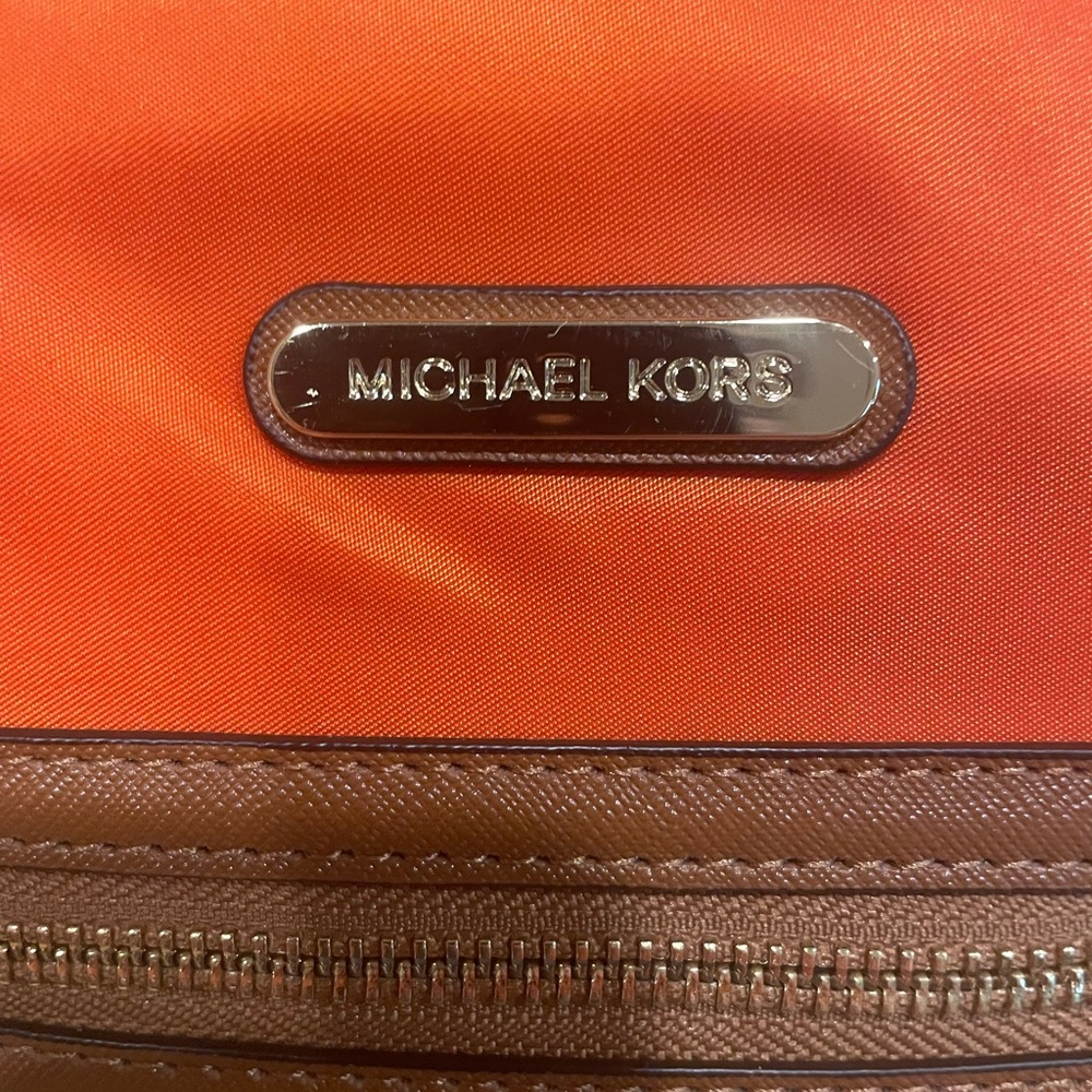 Michael Kors Orange Tote Bag - Picture 4 of 11